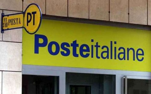 Poste rilancia su Tim: aumenta l’offerta e rinuncia alla soglia minima del 66,67%