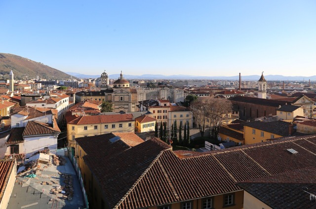 Festeggiamenti di Capodanno a Prato: musica e intrattenimento