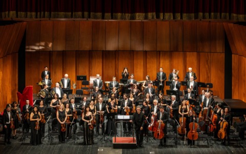 Hugo Ticciati dirige la Camerata Strumentale: un programma che unisce Brahms e Nico Muhly