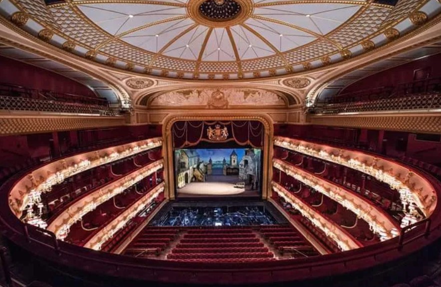 Nuove iniziative tra il Teatro della Toscana e il Teatro Metastasio per promuovere cultura e innovazione