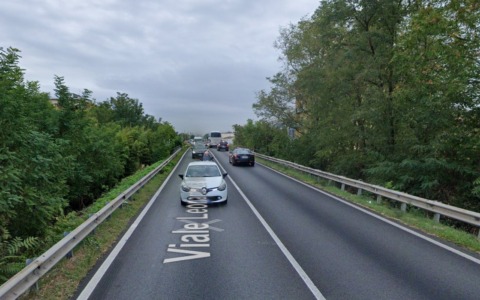 Disagi sulla Leonardo Da Vinci per la perdita di ghiaia da un camion