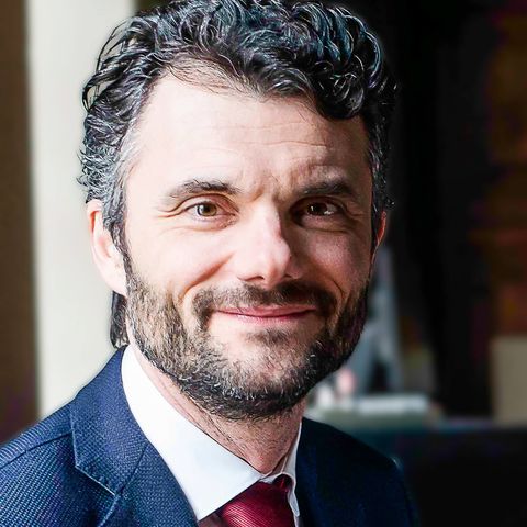 Matteo Biffoni, ex sindaco di Prato, coinvolto in un incidente a Vernio