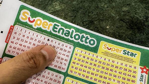 SuperEnalotto: doppia vincita in provincia di Prato