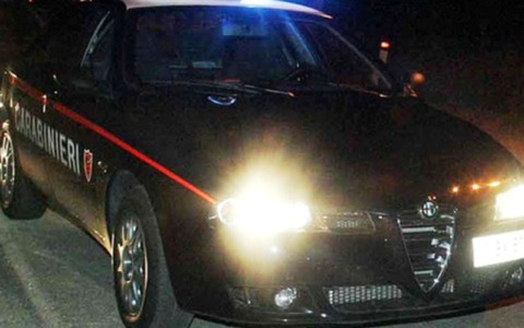 Una giovane madre molestata mentre è in auto con il figlio di tre mesi