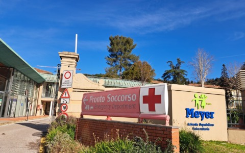 Investita bimba di cinque anni in via Braga: condizioni gravi al Meyer