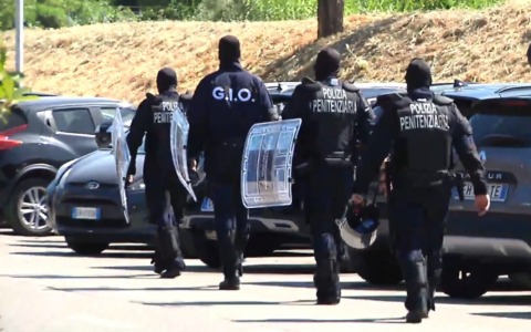 Prato: nuova emergenza droga nel carcere della Dogaia